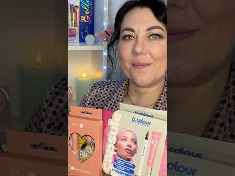 ASMR УСЫПЛЯЮЩИЙ💄МАГАЗИН КОСМЕТИКИ😴(полная версия на Бусти и пр.Дзен) #asmr #roleplay #shorts