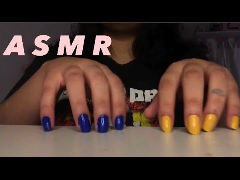 ASMR | TAPPING AND SCRATCHING NA MESA 💅🏻👋🏻