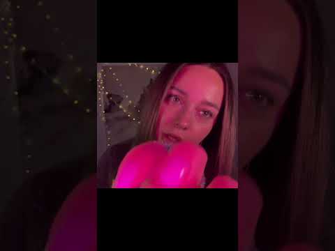 ASMR Kisses & Scratchig #asmr #asmrscratching #asmrkisses