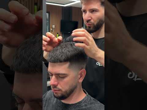 Full video on the channel🥳 #asmr #barber #asmrbarber #thebarbersarms #barbershop #beard #haircut