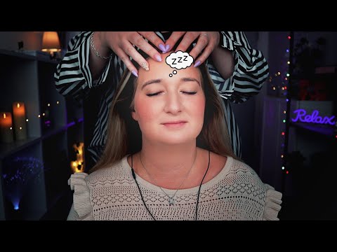 ASMR-Behandling med Elin ♥ Massa kli, massage, hairplay och härliga triggers ♥