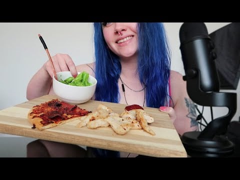 ASMR Eating Pepperoni Pizza, (Very Dry 🤣) Chicken & Veg (EATING SOUNDS)