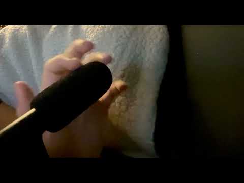 First Attempt at Mic Scratching ASMR (no talking)