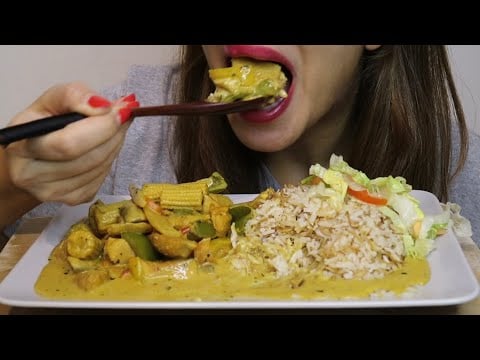 ASMR CHICKEN THAI CURRY WITH COCONUT MILK / RICE / SALAD / no talking / CREMA ASMR #asmr #chicken