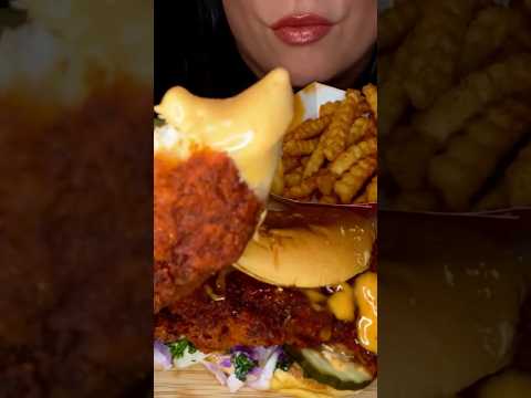 DAVE’S HOT CHICKEN #asmr #chicken #food