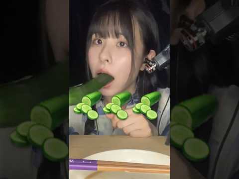 冷やしきゅうりを食べる #asmr #mukbang #asmrfood