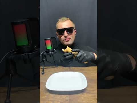 The CRISPIEST Hot Dog ASMR 🌭🔥 #shorts