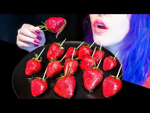 ASMR: Super Crispy & Sticky Candied Strawberries | Thin Sugar Crust ~ Relaxing [No Talking|V] 😻