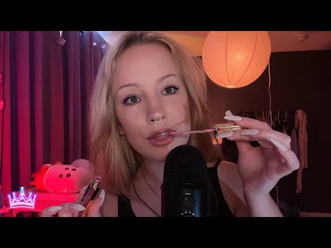 Putting on lipgloss... the wrong way 🫦💄 | Tingle Master ASMR