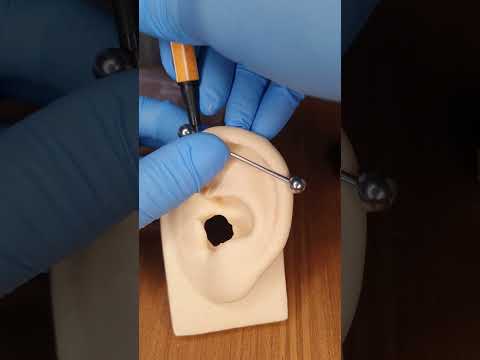 parte 4 | colocando seu piercing, mas vc tá com pereba na orelha... #piercing #asmr