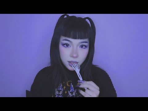 ASMR. just another brain s̶̶c̶̶r̶̶a̶̶t̶̶c̶̶h̶̶i̶̶n̶̶g̶ eating. 🧠🍴💀