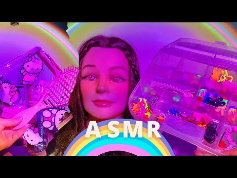 Maquillando y peinando a una muñeca | Triggers relajantes | Andrea ASMR 🦋