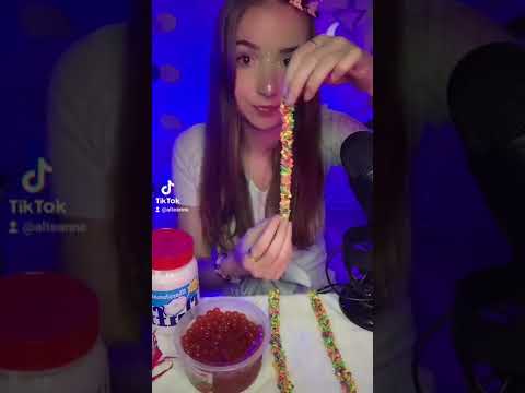 ASMR dégustation (orbeez, nerds,...)