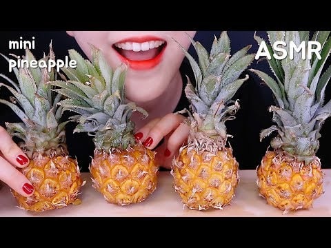 MINI PINEAPPLE ASMR PINEAPPLE EATING ASMR FRUITS ASMR パイナップル食べる音