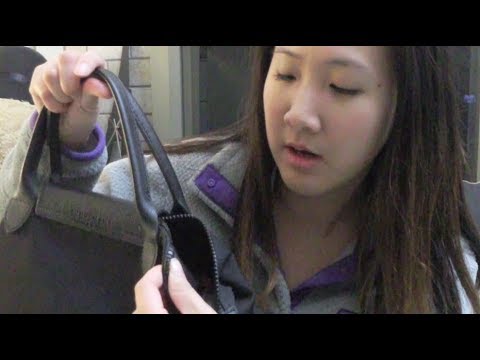 {中文ASMR} What's in my bag. 我的包裡都裝了什麼？