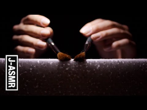 [音フェチ]発泡スチロールをブラシでこする - Brushing Polystyrene foam[ASMR]