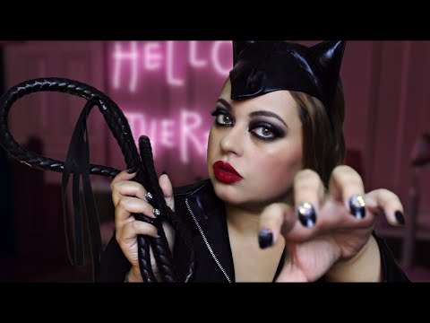 99.9% Chance of TINGLES with these UNPREDICTABLE HAND MOVEMENTS ft. Catwoman ASMR