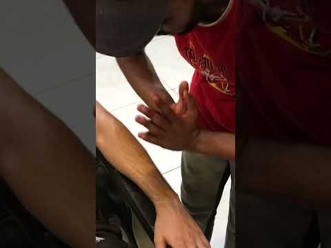 #upperbodymassage #chestmassage #pakistanimassage #asmrmassage #lahoribarber #satisfyingmassage