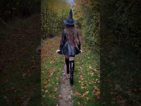 If you go down to the woods today… you might just stumble into a latex witch’s spell✨🧙‍♀️#latex