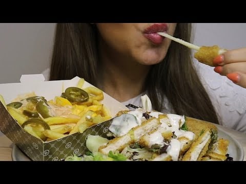 ASMR CRISPY CHICKEN SALAD / CHEESE FRIES / MOZZARELLA STICKS / MUKBANG / CREMA ASMR #asmr #mukbang