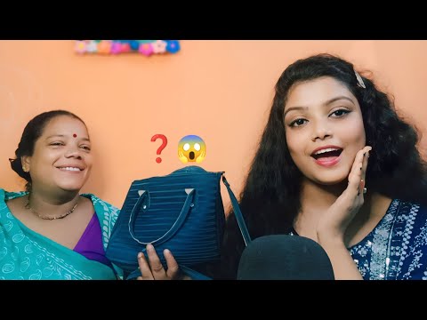 ASMR What's In My Mom's Bags ❓😱