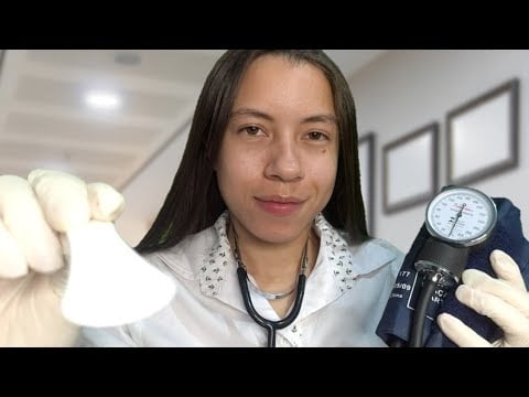 ASMR ROLEPLAY CHECK UP MÉDICO COMPLETO 🩺🔦⚕️
