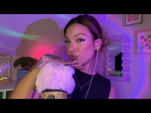 ASMR Kisses Sounds 💋
