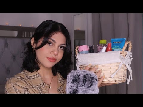 ASMR limpieza facial (tapping + hand movements) | Roleplay♡