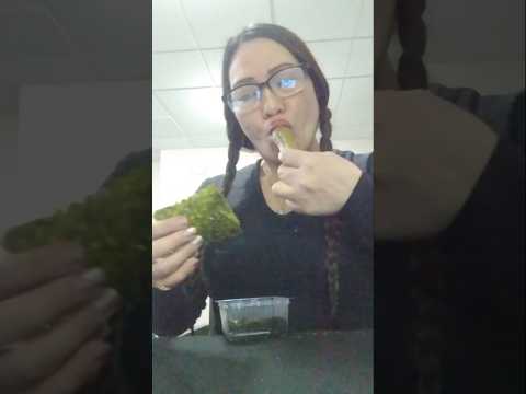 PICKLE SUSHI #viral #food #shortsfeed #mukbang #everyone #eating #asmr #sushi #funny #funnyshorts