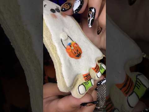 #halloween #cookies #asmr 😋 #asmrvideo #bestlifebybrooke #tapping #whispering #sleepaid #tingles