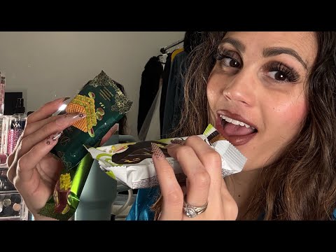 Asmr trying Dubai chocolate 