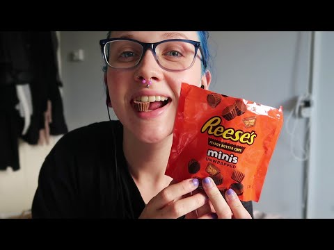 ASMR Eating Reese’s Mini Peanut Butter Cups Candy (LOFI EATING SOUNDS)