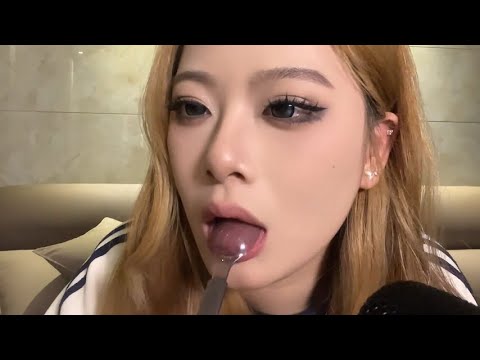 ASMR Spoon Nibbling Sounds – Relaxing Mouth Sounds for Sleep Aid