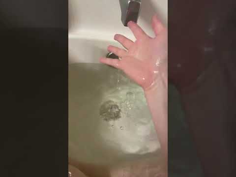 ASMR-Bath splashing!