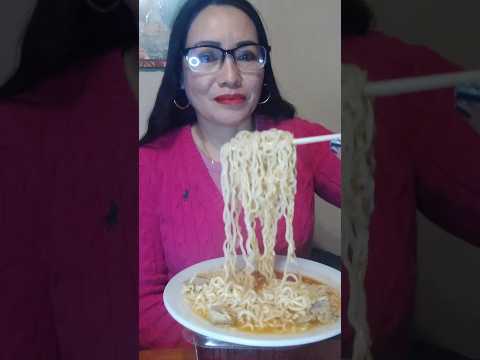 #shortsfeed #viralshort #mukbanging #subscribers #slurpingsounds #food #noodles #cucumber