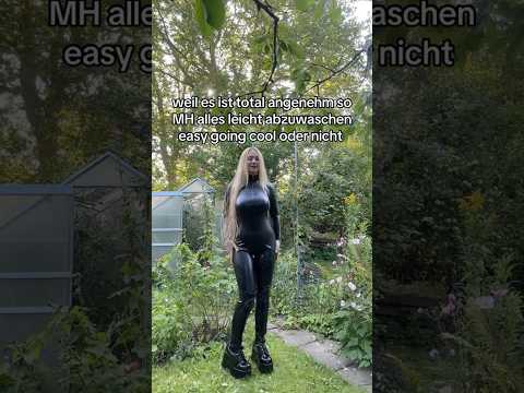 Findest du, man kann in Latex Gartenarbeit machen oder ist das eher nicht so gut? 🥹
