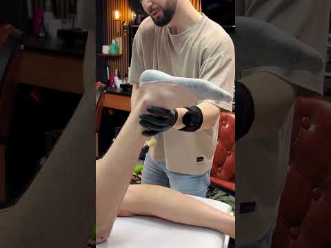 Bro watch the full video on the channel🤜🏼🤛🏻😎 #asmr #asmrbarber #relax #massage  #thebarbersarms