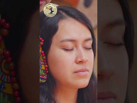María Elisa gives Jocelyn a relaxing energy healing with soft, gentle ASMR whispering sounds