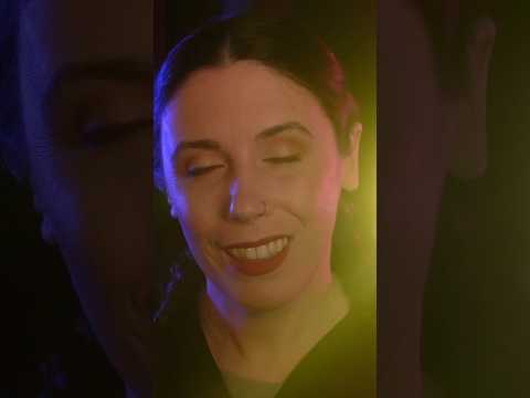 Can You Do This with Your Eyes CLOSED?✨ #asmr #lighttriggers #tingles #eyeexam