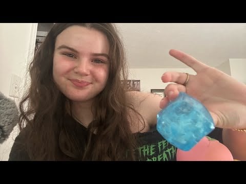 feeling anxious? watch this video 🧘‍♀️ || playing with fidget toys!