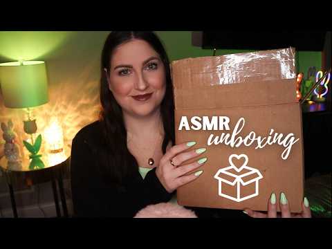 ASMR Unboxing a Special Delivery 📦💚 