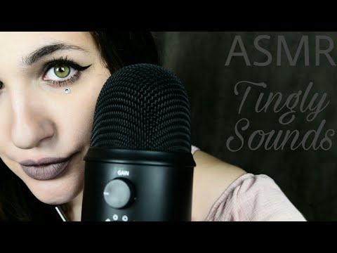 ASMR || Sonidos cosquillosos de oído a oído