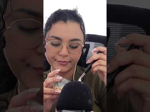ASMR Comendo granola Mukbang