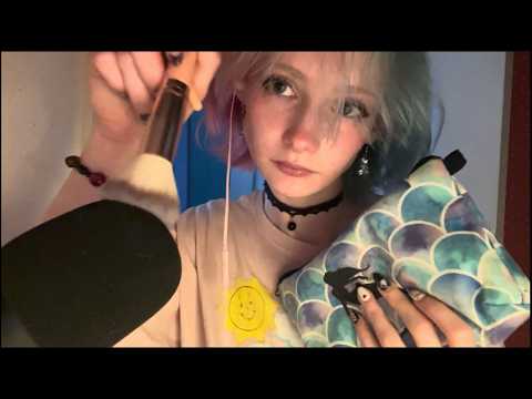 asmr mic brushin and mouth sounds