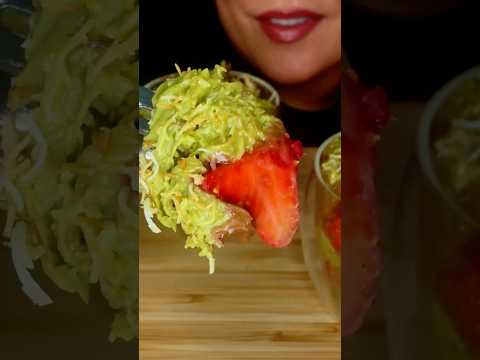 The Viral Dubai Chocolate Strawberry Cup #asmr #chocolate #dubai