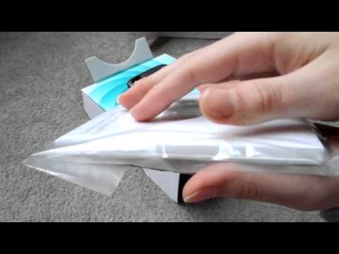 ASMR Soft Spoken Dutch - Unwrapping my Webcam!