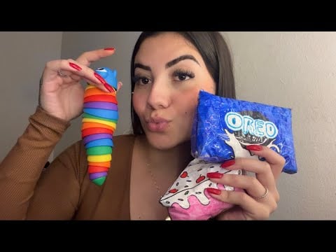 ASMR mostrando meus fidget toys 
