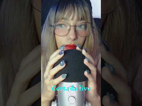 Arranhando microfone com unhas grandes asmr #shortasmr