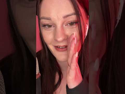 Bin ich die Einzige, die bei 🚩 erst recht weiterliest?  #asmr #booktok #DarkRomance