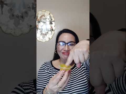 HOW TO EAT JELLO#shortsfeed #mukbang #food #asmrshorts #eating #jelly #everyone
